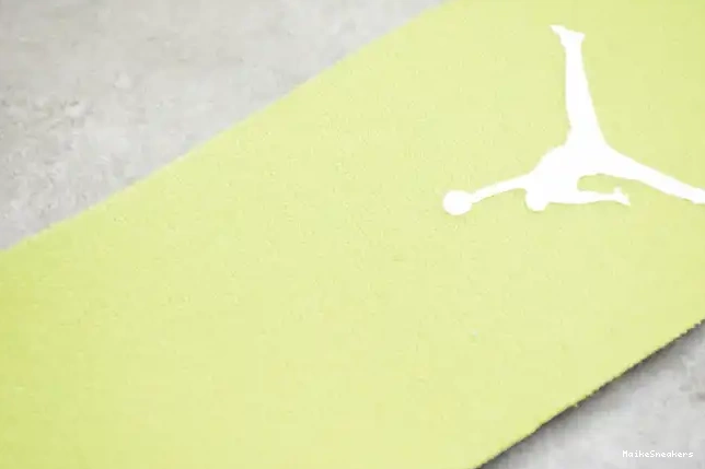 MaikeSneakers Floral Retro Dynamic Yellow (GS) Jordan Air 543390-800 6 0403